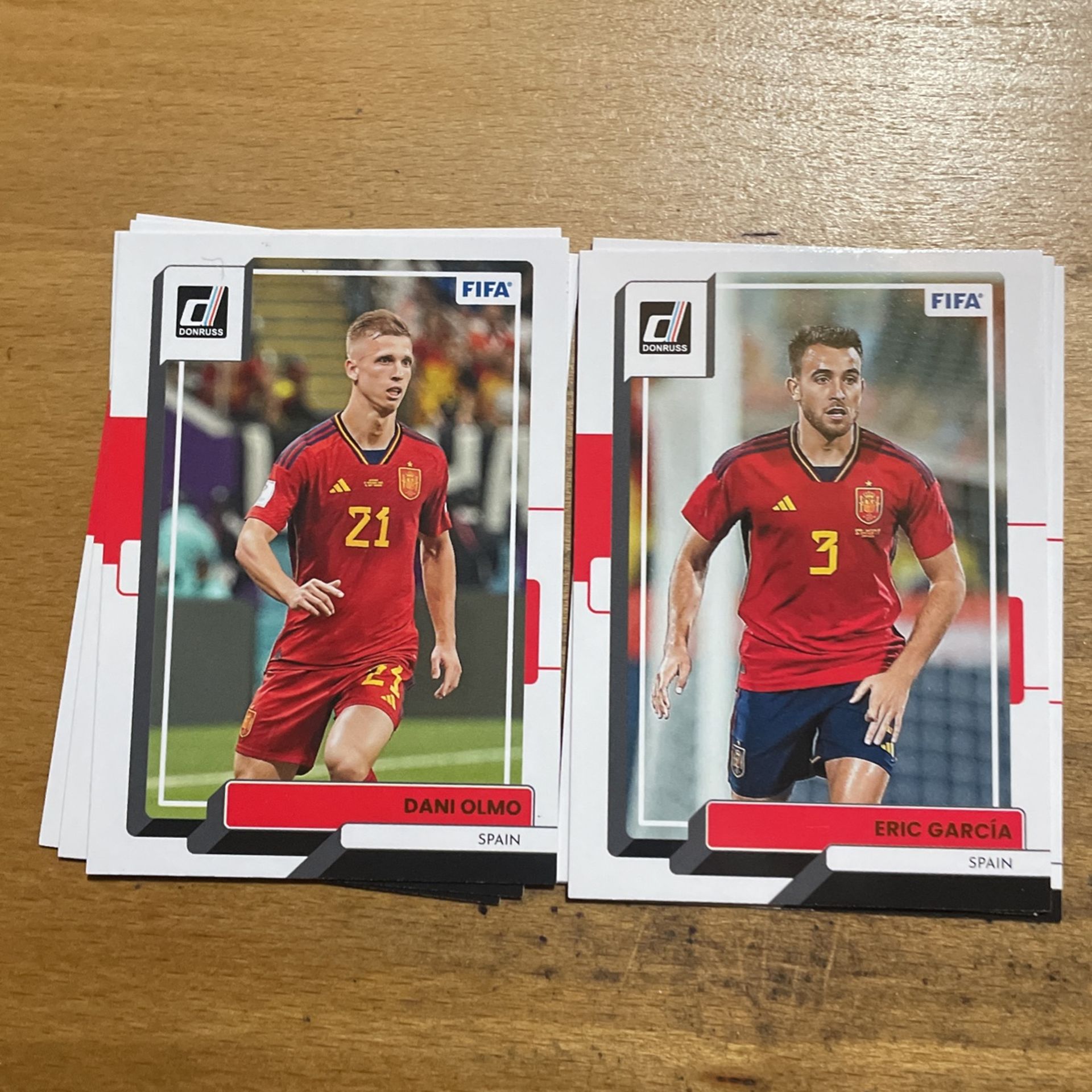 2023 DONRUSS SPAIN 8 CARD LOT 