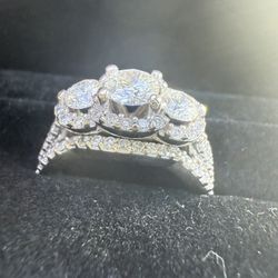 Size 7.50 White Gold Ring
