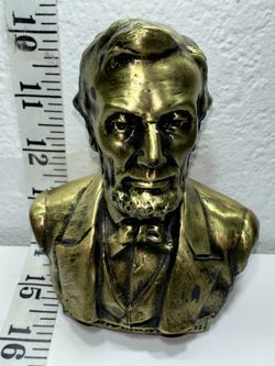 Small, Heavy Abraham Lincoln Statue vintage