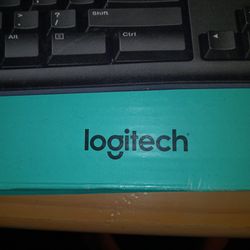 Logitech Mk270 Full Size Wireless Combo Open Box Never Used $8 OBO