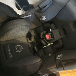 Uppababy Carseat And Base