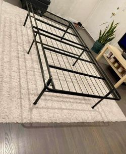 TWIN XL METAL BED FRAME FOLDABLE (LIKE  NEW) (VERY STURDY )