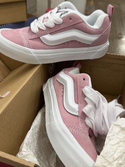 Knul Skool Pink Vans Size 1