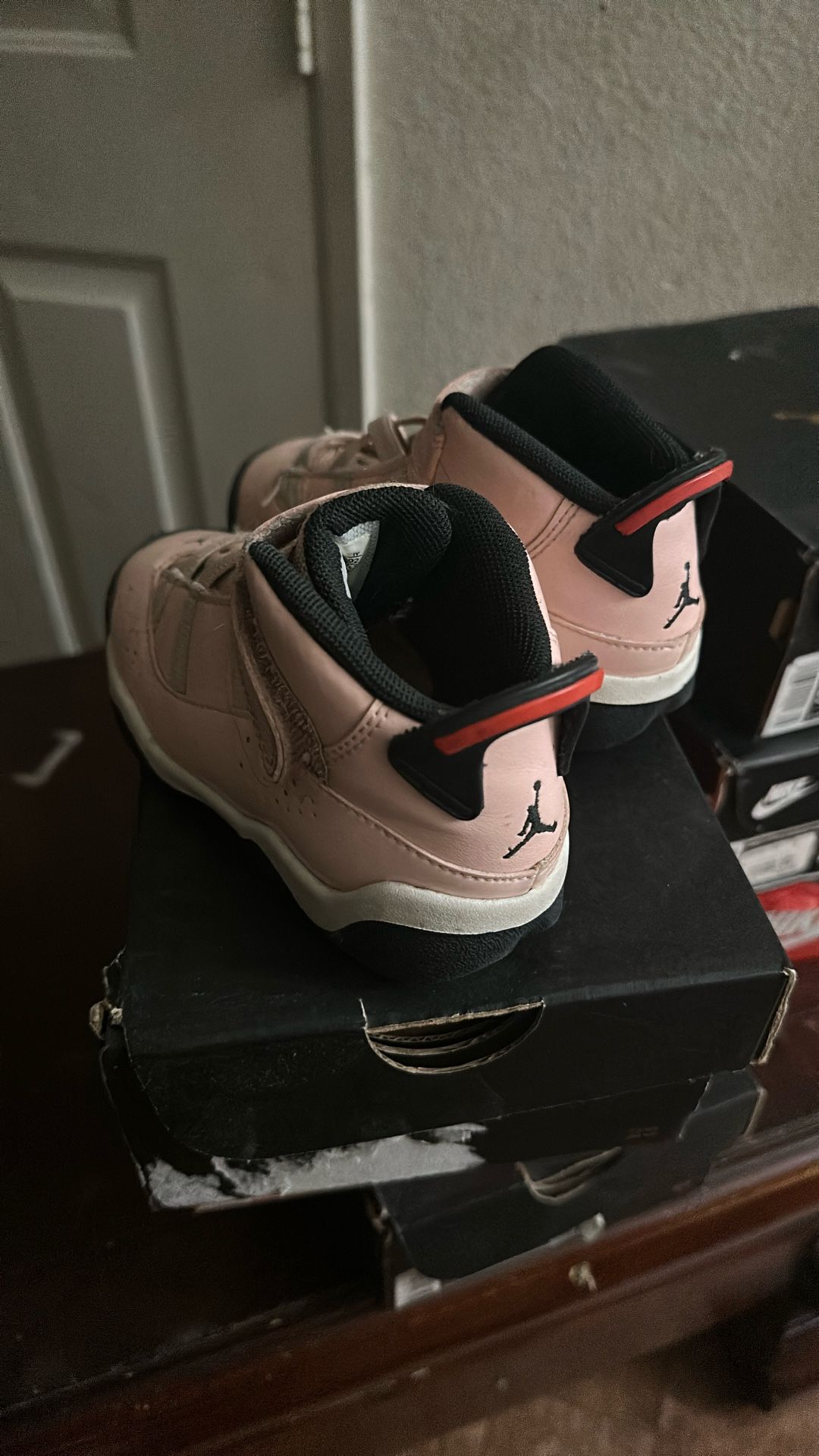 Girl Jordan Size 9child