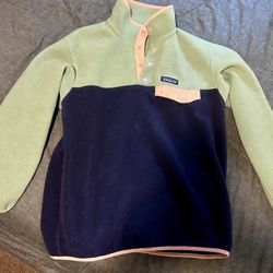 Patagonia Women’s Synchilla Fleece Size Medium