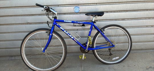Fuji Tahoe 17” Mountain Bike Bicycle
