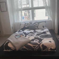 Andzela Vegan Leather Platform Bed - QUEENS SIZE 