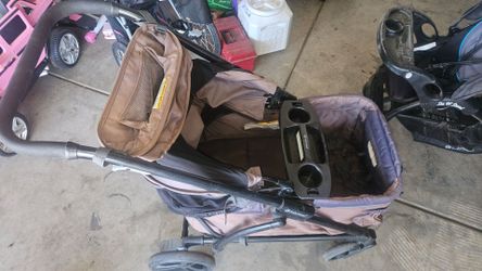 Baby trend expedition wagon