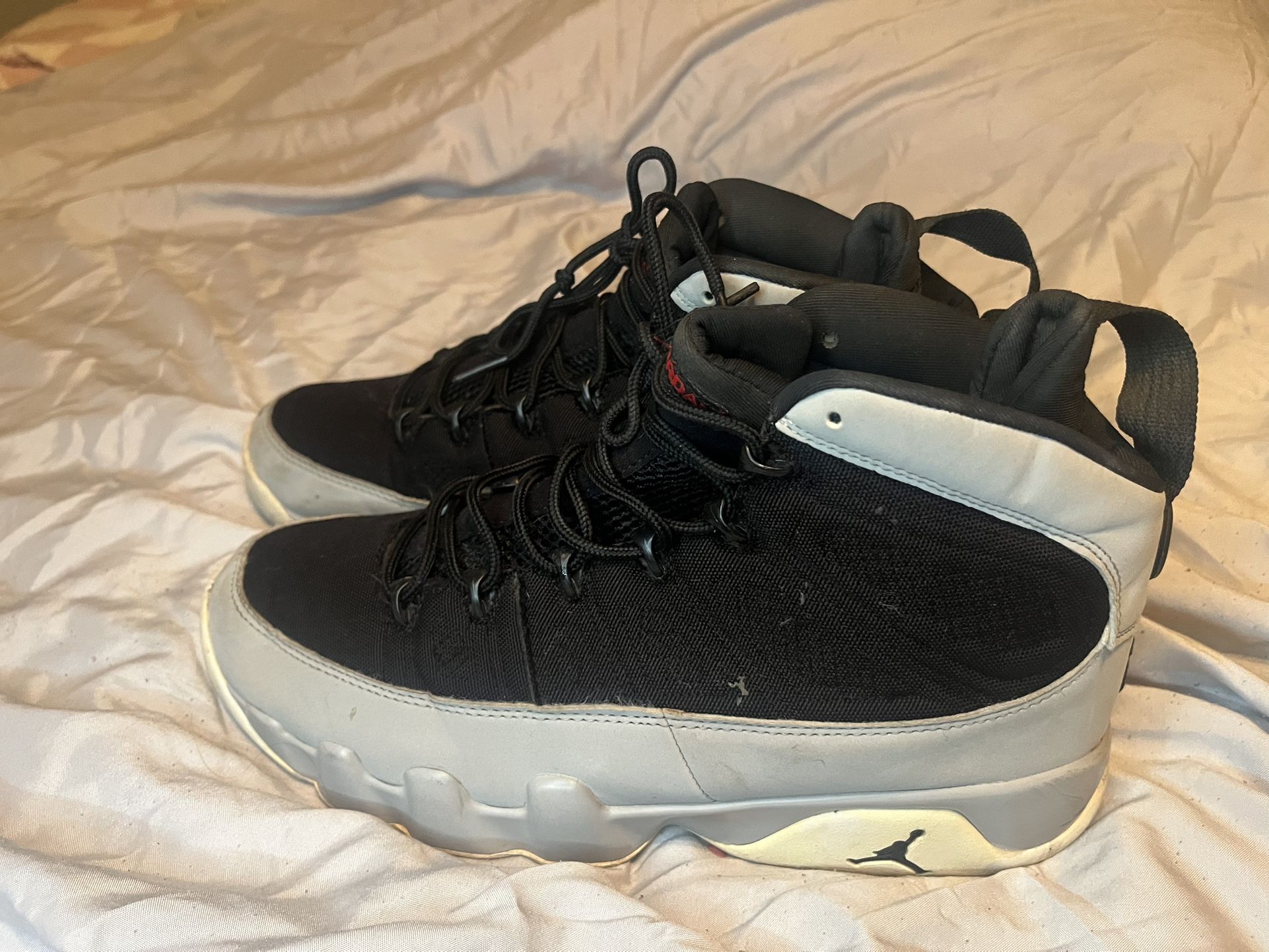 Nike Air Jordan 9 Retro Particle Grey sneakers