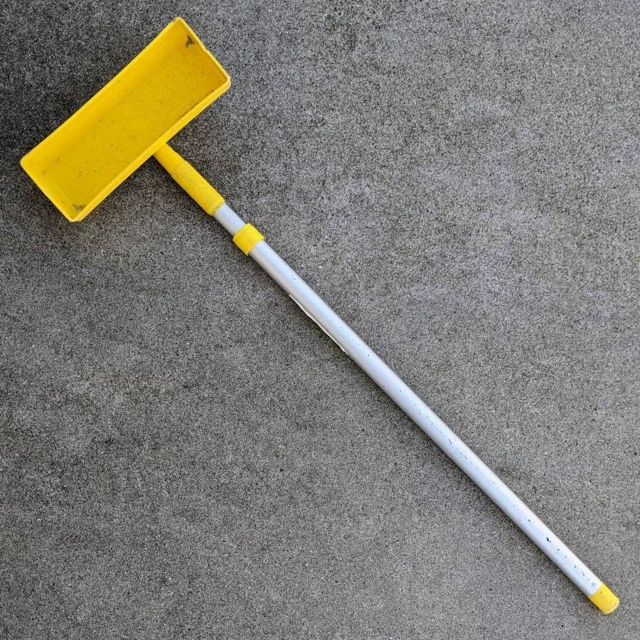 Mr. Long Arm Twist Lok 2.25'-4' telescoping extension pole with paint roller shield splatter guard