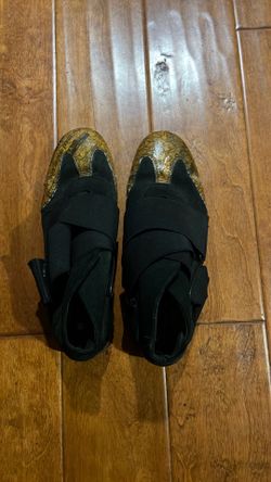 Fessura shoes