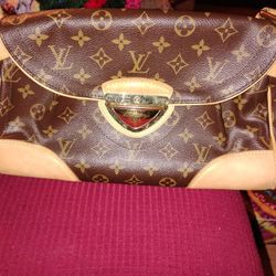 Rare Find: Louis Vuitton Beverly MM (2007) - Pristine Condition!