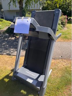 Free Working Treadmill