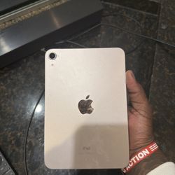 iPad 6th Gen 64G