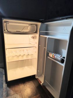 Mini fridge