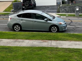 Toyota Prius 2013 salvage title