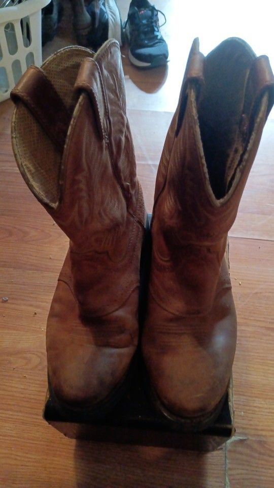 ARIAT(brown leather laceless N.S.T. boots)