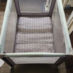 Portable Crib 