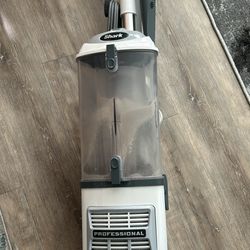 Shark Navigator Professional Lift-Away Bagless Upright Vacuum