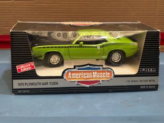 ERTL AMERICAN MUSCLE  1:18 SCALE 1970 PLYMOUTH AAR CUDA LIME GREEN