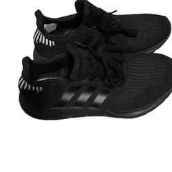 Womens Adidas Size 6