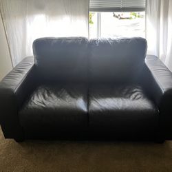 2 Seat Black Leather Couch 