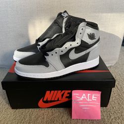 Jordan 1 shadow 2.0 size 4Y 