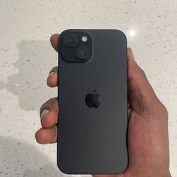 iPhone 15 
