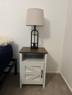 Farmhouse End Table (Lamp Not Included)