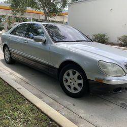 2001 Mercedes-Benz S-Class