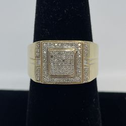 10K Gold Ring Diamond 