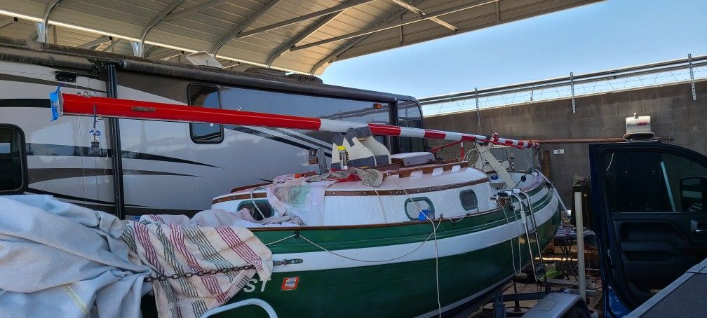 Rare Pearson Packet Sailboat 18.5 Feet