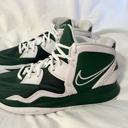 KYRIE INFINITY TB 'GORGE GREEN' Size 8.5