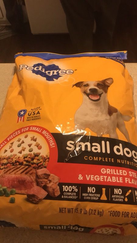 15 pound bag of resealable dog food for Sale in Newport News VA OfferUp