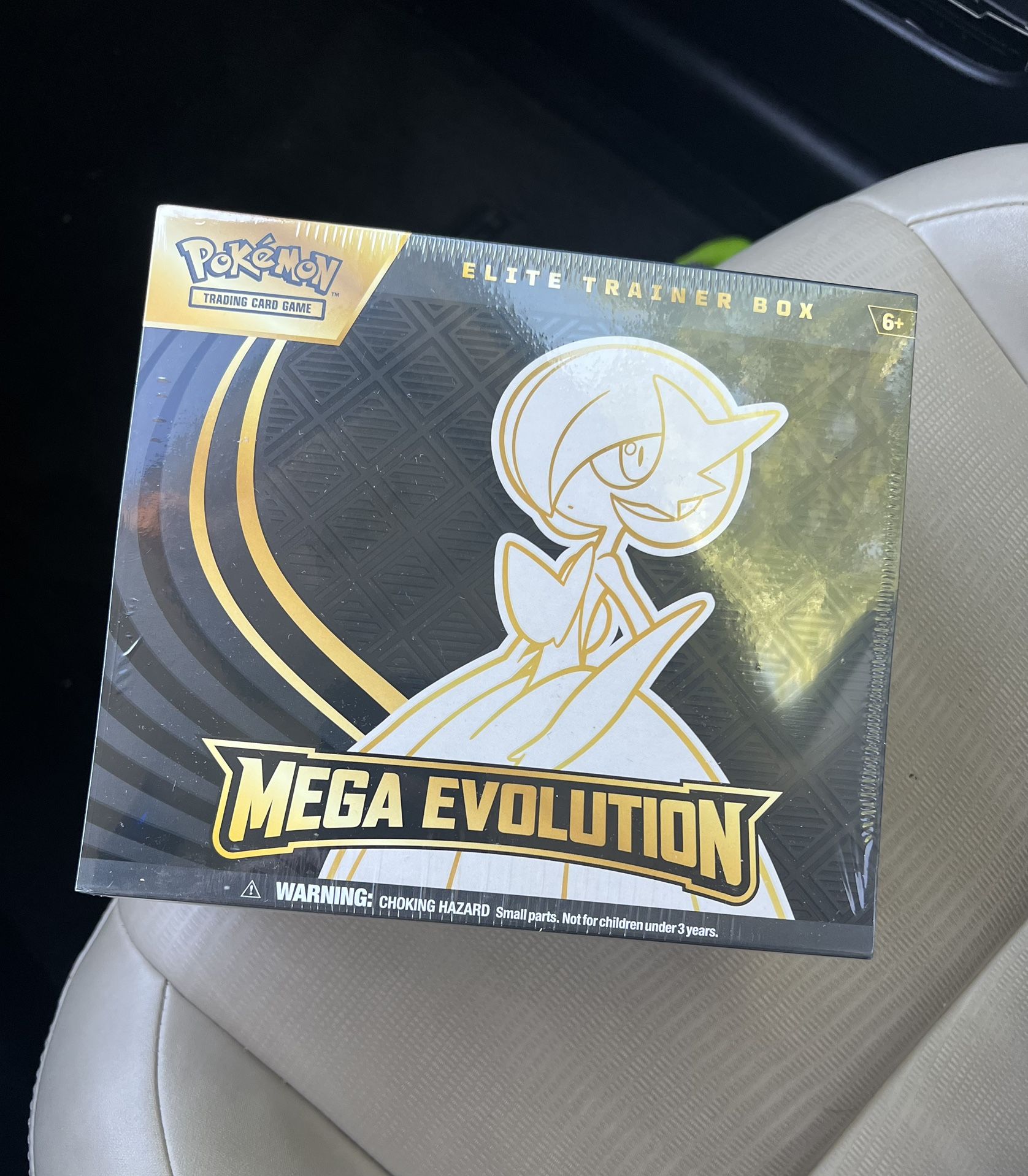 Mega Evolutions Gardevoir Elite Trainer Box