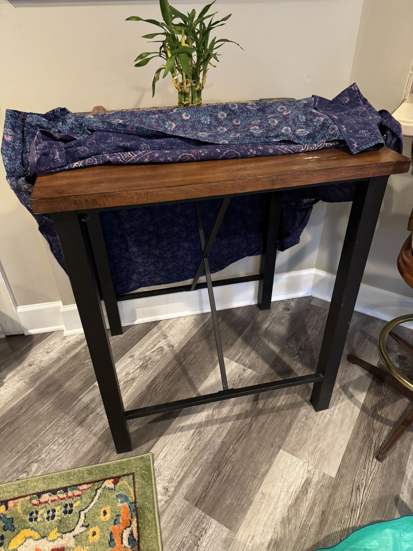 High Breakfast Table With Stools $50