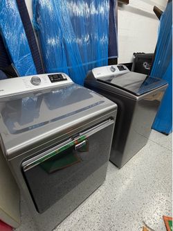 Maytag Smart Washer & Electric Dryer Set
