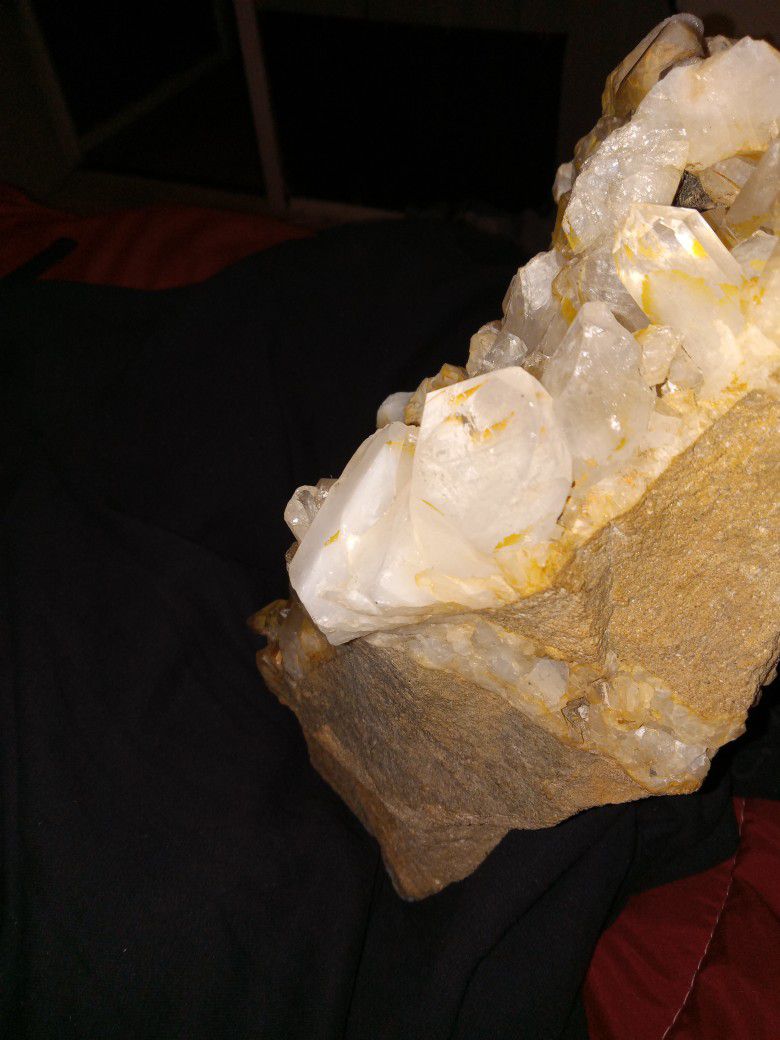 Geo...Yellow Quartz Crystal 