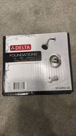 Delta Foundations Chrome 1-handle Single function 2.0-in Round Bathtub and shower Faucet  B114915C-SS