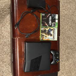 Xbox 360 Willing To Work On Price exclusive games downloaded and CDs discontinued