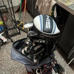 RIGHT HANDED GOLF CLUBS