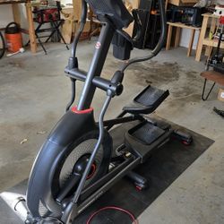 Schwinn Fitness 470 Elliptical Machine - Black