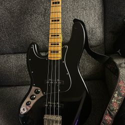 Squier Classic Vibe 70’s Jazz Bass LEFT HANDED 