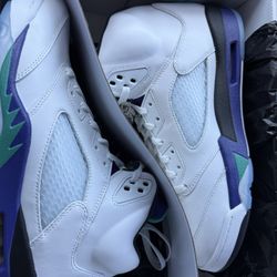 Jordan 5 Retro grapes Sz 13