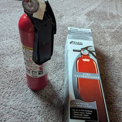 Basic 110 Fire Extinguisher 