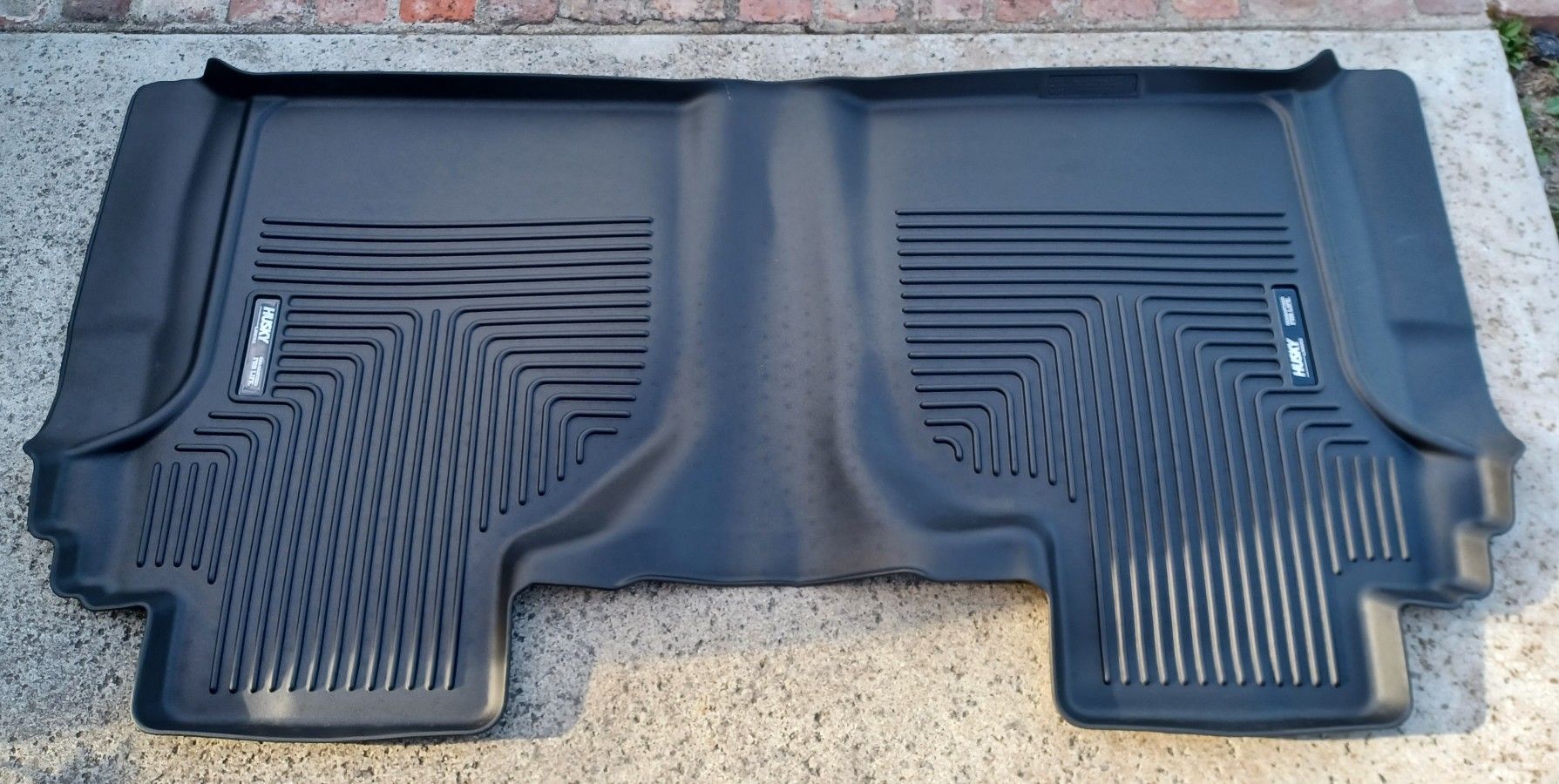 GMC SIERRA & Chevy Silverado Husky Foor Liner / Mat