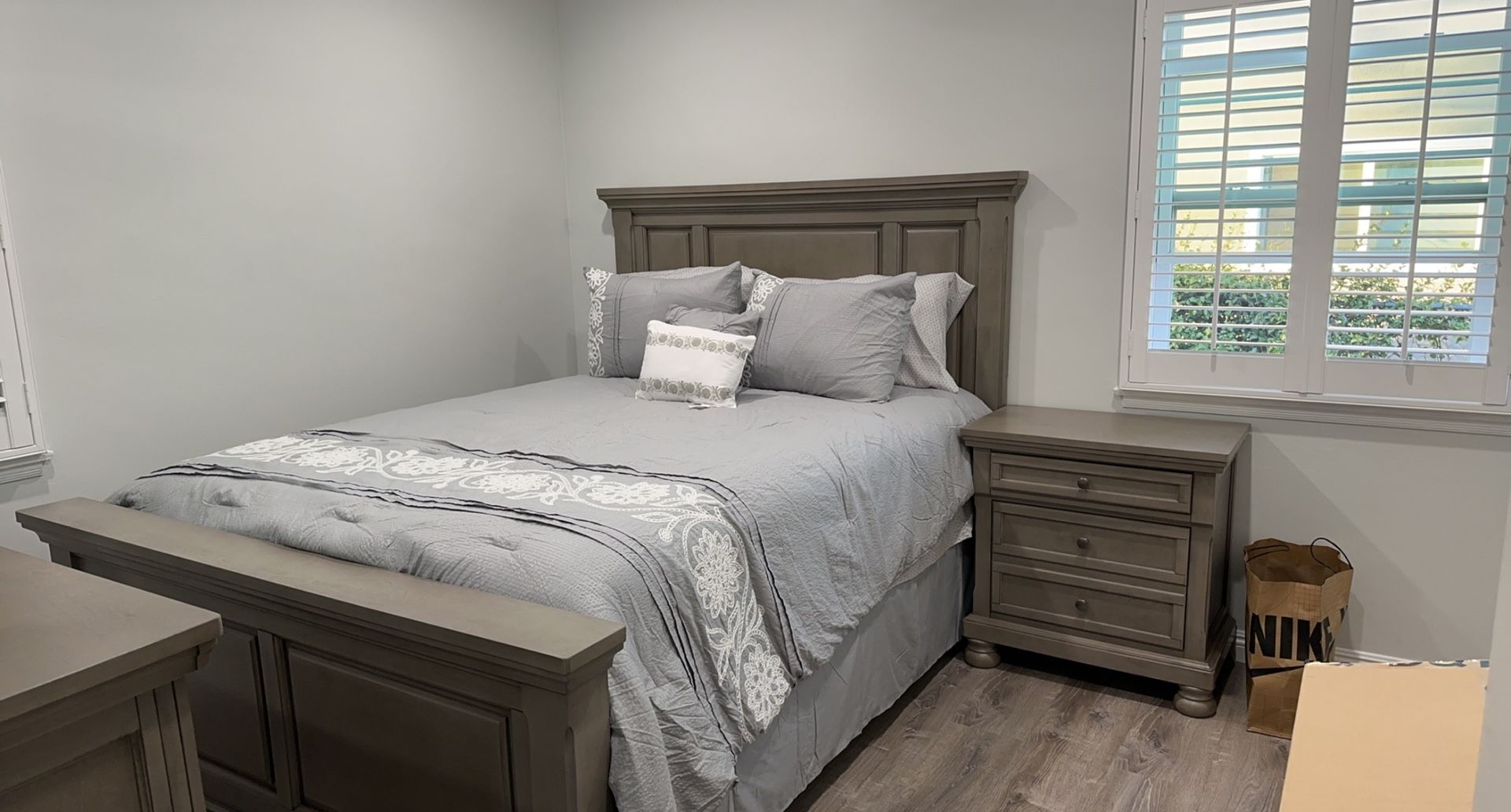 Ashley’s Bedroom Set, Queen Ben, Nightstand, And 7 Drawers Dresser With Mirror.
