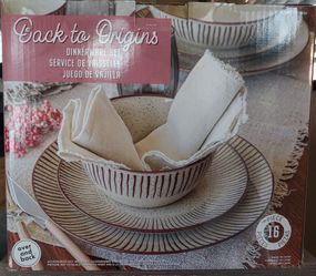 Dinnerware Set