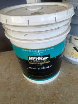 EXTERIOR SEM GLOSS ENAMEL DEEP BEHR  5  Gallon