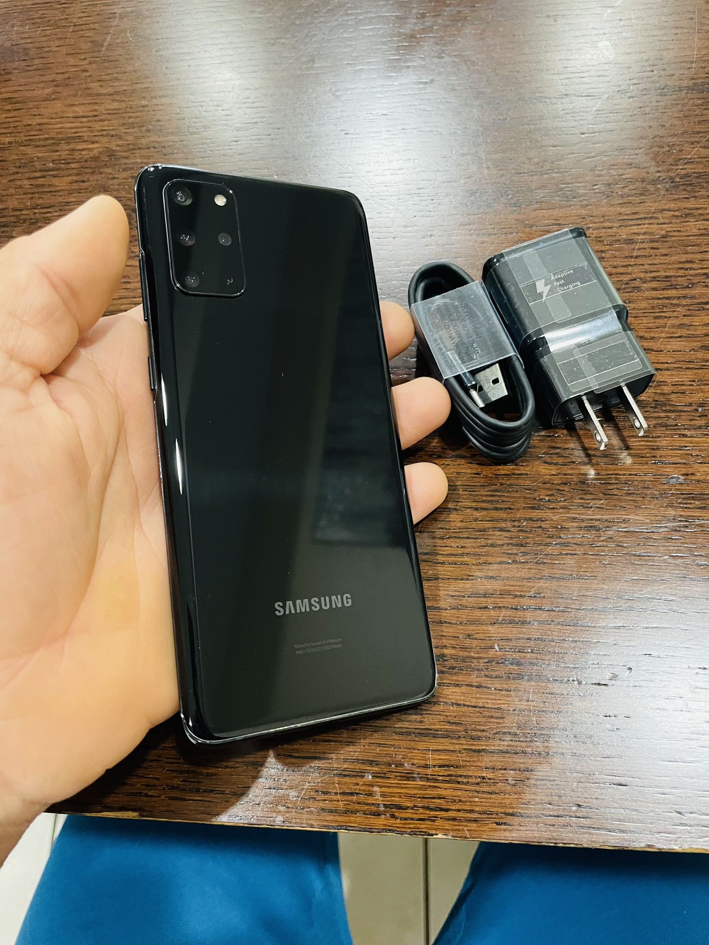 Samsung Galaxy S20 Plus Black 128gb Unlocked. Firm Price